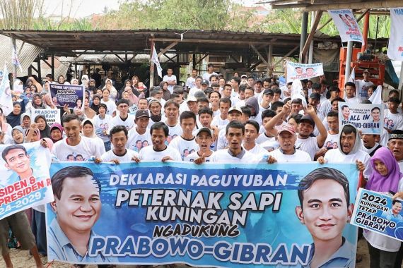 Peternak Sapi Kuningan Siap Menangkan Pemimpin Prorakyat Prabowo-Gibran di Pilpres 2024 - JPNN.COM