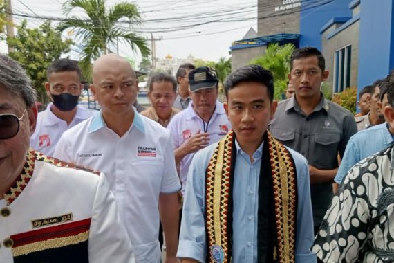 Tak Terbuai Survei, TKN Prabowo-Gibran Terus Berkampanye Door to Door - JPNN.COM