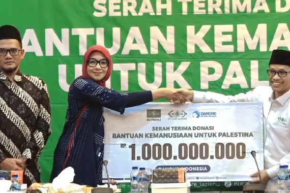 LazisNU Salurkan Bantuan Danone Indonesia Rp 1 Miliar untuk Palestina - JPNN.COM