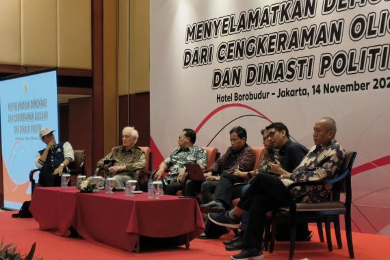 Amnesty Bocorkan Temuan yang Menyebutkan Jokowi Menggunakan Hukum untuk Mengontrol Parpol - JPNN.COM