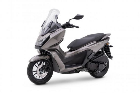 Kymco Skytown Goda Pengguna Yamaha NMax dan Honda PCX - JPNN.COM