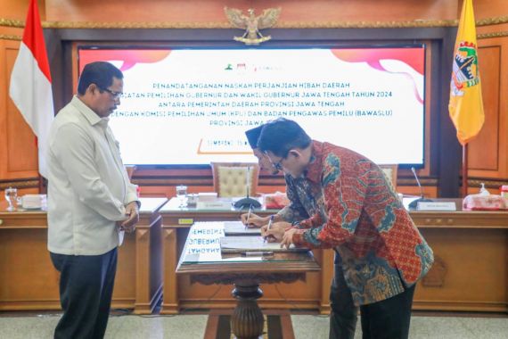 KPUD dan Bawaslu Terima Dana Hibah Pilkada Rp 985 Miliar dari Pemprov Jateng - JPNN.COM