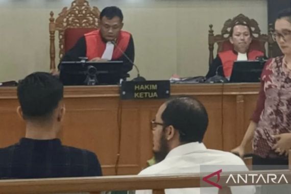 Auditor BPK Riau Akui Terima Suap dari Bupati Meranti, Ada Peran Seorang Wanita - JPNN.COM