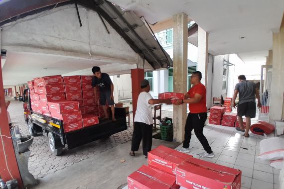 Kemensos Kirim Bantuan Logistik Darurat untuk Korban Banjir Bandang di Aceh Tenggara - JPNN.COM