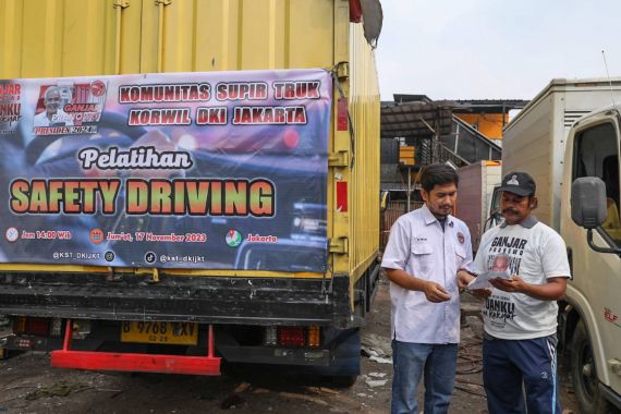 Komunitas Sopir Truk Sebut Ganjar-Mahfud Sudah Menang di Jakarta - JPNN.COM