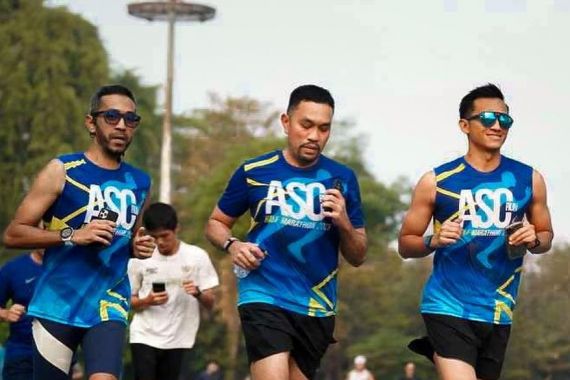 Gelar Lari Maraton, Ahmad Sahroni Ajak Masyarakat Hidup Sehat - JPNN.COM