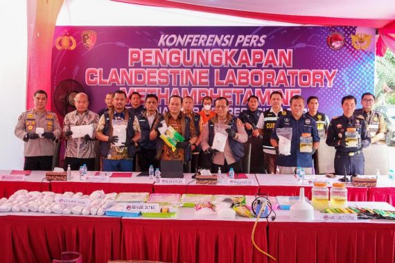 Bea Cukai dan Polri Gagalkan Penyelundupan Narkotika Jaringan Tiongkok-Indonesia - JPNN.COM