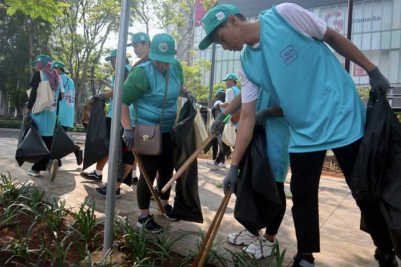 Supogomi ala AEON Mall Indonesia, Berolahraga sambil Menjaga Kebersihan Lingkungan - JPNN.COM