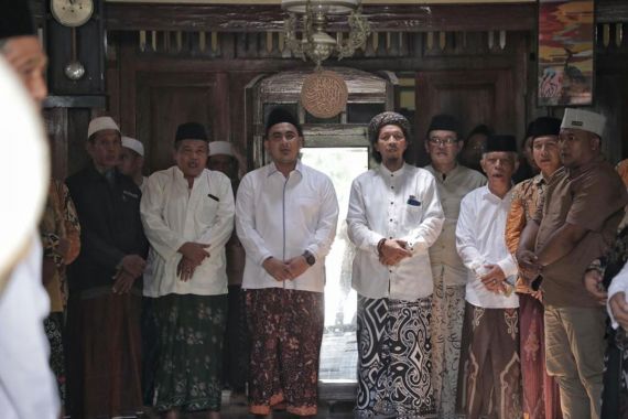 Ulama Siap Kerahkan Kekuatan Langit dan Darat untuk Memenangkan Ganjar Pranowo - JPNN.COM