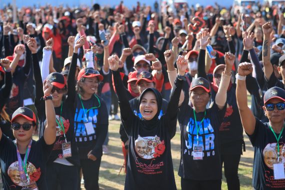 Ikut Full Maraton Bersama 5 Pelari Terbaik Dunia, Atikoh Ganjar: Tidak Ada yang Instan - JPNN.COM