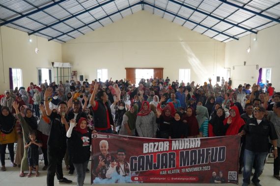 Sahabat Ganjar Gelar Bazar Murah untuk Warga di Kabupaten Klaten - JPNN.COM