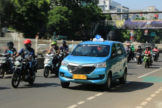 Naik Bluebird Kini Bisa Bayar Pakai EZPay di MyBluebird, Cepat dan Aman - JPNN.COM