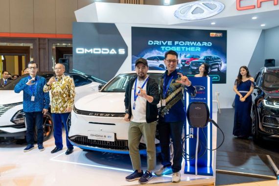 Chery Pamer 3 Model di GIIAS 2023 Bandung, Ada Mobil Listrik - JPNN.COM