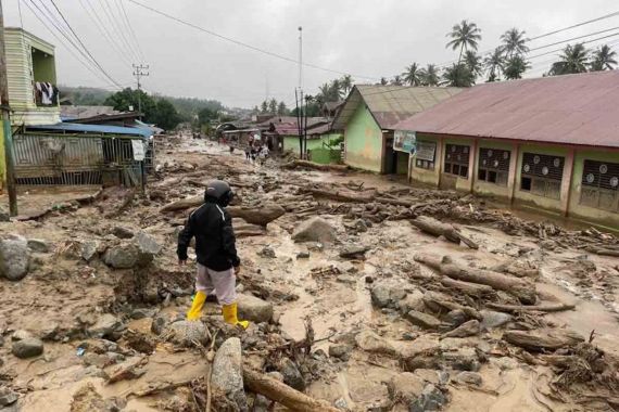 Banjir Bandang Melanda Aceh Selatan, 4 Sekolah Rusak Berat - JPNN.COM