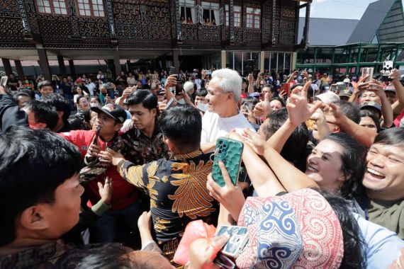 Berbekal Pengalaman di DPR RI & Gubernur, Ganjar Yakin Bisa Mewujudkan Aspirasi Masyarakat Toraja - JPNN.COM