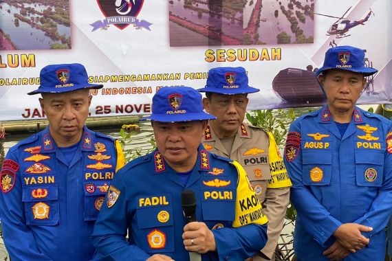 Polairud Tanam 73 Ribu Bibit Mangrove Serentak di Seluruh Indonesia - JPNN.COM