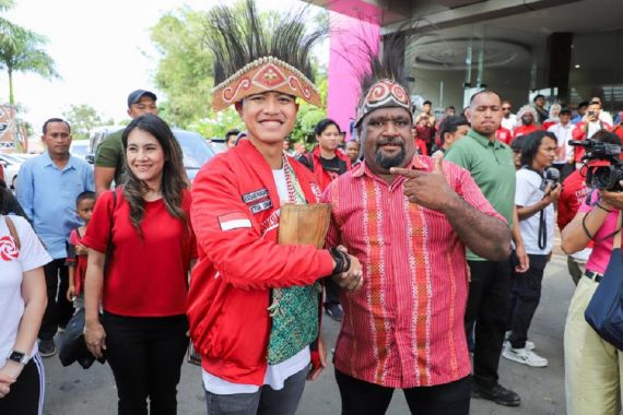PSI Berkomitmen Tuntaskan Trans Papua, Kaesang: Pembangunan Harus Merata! - JPNN.COM