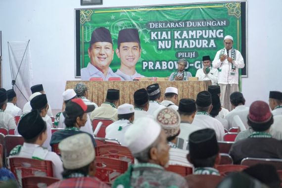 Duet Prabowo dan Gibran jadi Capres-Cawapres Pilihan Kiai NU di Sampang - JPNN.COM