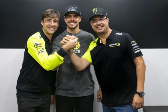 Diggia Resmi Berbagi Garasi dengan Marco Bezzecchi di Mooney VR46 - JPNN.COM