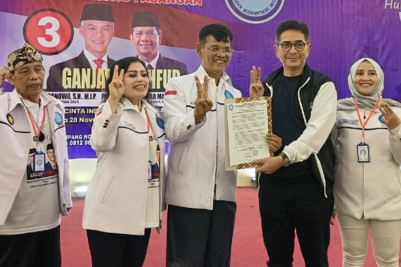 FKLPDK Pindah Dukungan dari Prabowo ke Ganjar, Sahat Yakin SBY Tak Gusar - JPNN.COM