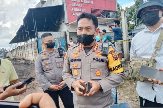 Siapa Pemilik Mobil Silver di Pinggir Jalan yang Membawa 3 Kg Sabu-Sabu? Walah - JPNN.COM