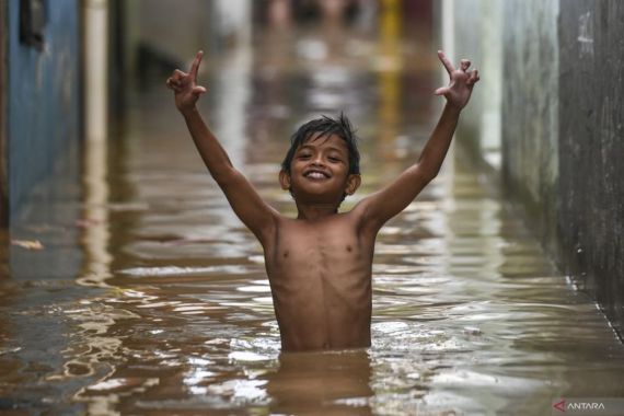 BPBD DKI Sebut 24 RT di Jakarta Masih Terendam Banjir - JPNN.COM