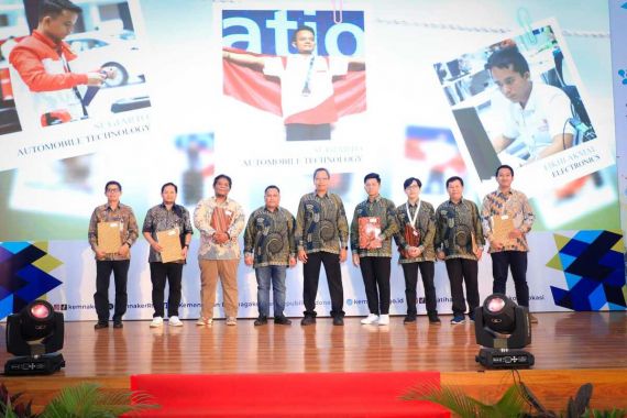 Sambut Delegasi Indonesia dari Worldskill Asia 2023, Kemnaker: Kalian Putra Putri Terbaik - JPNN.COM