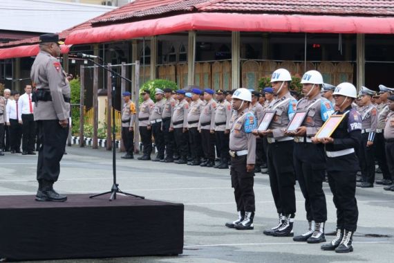 3 Perwira Polda Papua Dipecat, Dua AKP dan Satu Ipda, Kapolda: Bukan Waktunya Neko-Neko - JPNN.COM