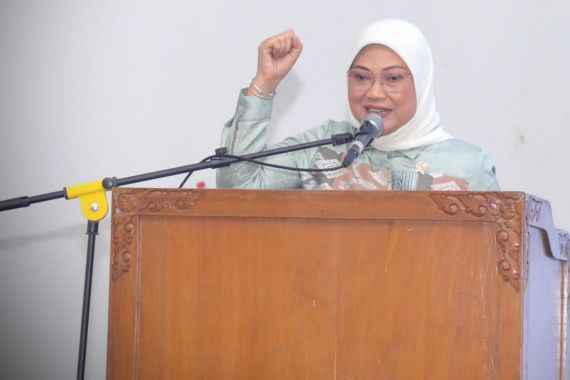 Menaker Ida Fauziyah Pastikan Perlindungan Pekerja Migran Indonesia Terus Dioptimalkan - JPNN.COM