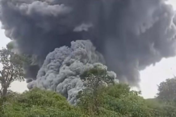 29 Warga Riau Tengah Mendaki Saat Erupsi Gunung Marapi, 6 Lagi Masih Proses Evakuasi - JPNN.COM