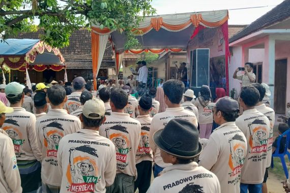 Tani Merdeka Dapat Sambutan Meriah di Pelosok Desa Sarang Rembang - JPNN.COM