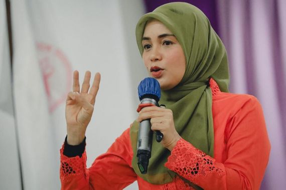 Soal Debat Cawapres, Siti Atikoh: Saya Menontonnya Asyik - JPNN.COM