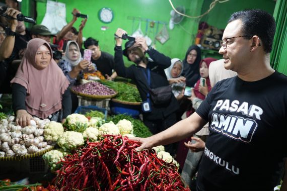 Anies Serap Keluhan Pedagang Pasar di Bengkulu, Lalu Sampaikan Solusi Jitu Ini - JPNN.COM