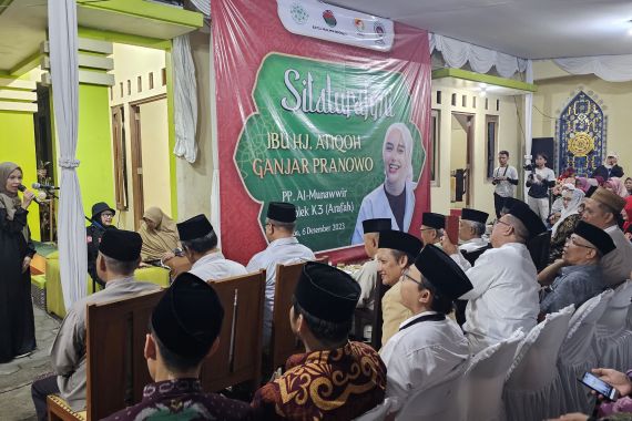 Di Hadapan Pimpinan Ponpes, Siti Atikoh Beberkan Program Ganjar-Mahfud soal Pesantren - JPNN.COM