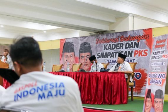 Dapat Dukungan Ratusan Simpatisan PKS, Prabowo Dinilai akan Kembali Menguasai Jabar - JPNN.COM