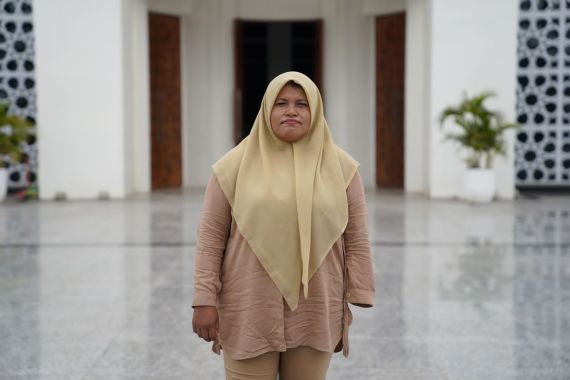 Kisah Inspiratif Evi, Nasabah Disabilitas PNM Mekaar yan Sukses Berdagang Mie Aceh - JPNN.COM