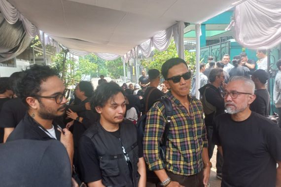 Teuku Rifnu Wikana Kenang Yayu Unru Sebagai Orang Baik - JPNN.COM