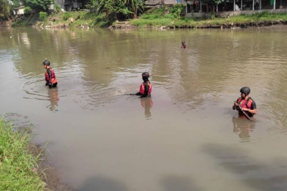 7 Hari Dicari, Bocah 4 Tahun Hanyut di Sungai Belum Ditemukan - JPNN.COM