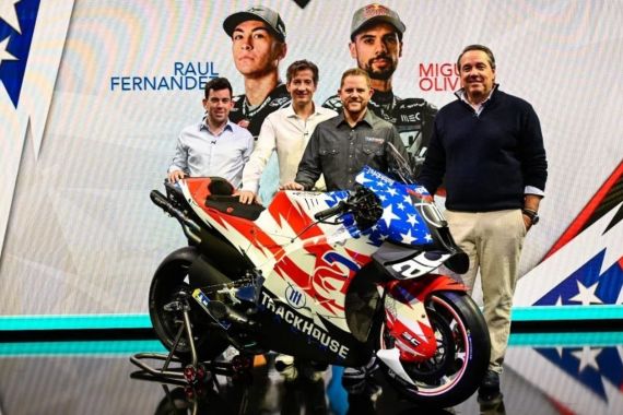 MotoGP 2024: Trackhouse Datang, Oliveira dan Fernandez Akhirnya Tenang - JPNN.COM