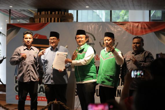 Eks Ketum AMK Deklarasi Forum PPP Pendukung Prabowo-Gibran - JPNN.COM