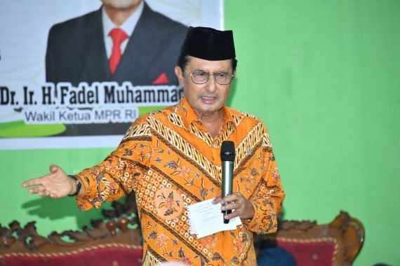 Fadel Sentil Pejabat Daerah yang Kurang Memperhatikan Kebutuhan Rakyatnya, Jleb! - JPNN.COM