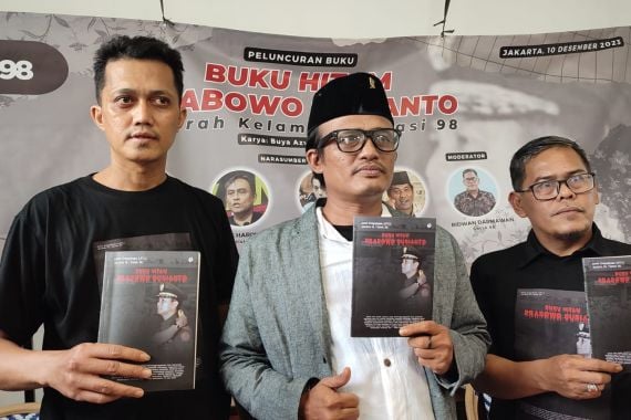 Aktivis Gerak 98 Luncurkan Buku Hitam Prabowo Jelang Hari HAM Internasional - JPNN.COM
