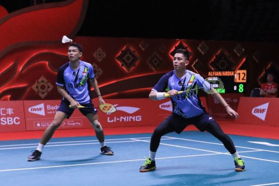 Satu Grup dengan Rekan Satu Negara, Fajar/Rian Tetap Mengusung Target ke Semifinal - JPNN.COM