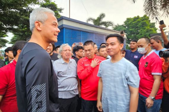 Ulama Betawi Tokoh Nahdiyin Harapkan Ganjar-Mahfud Bisa Kalahkan Anak Jokowi - JPNN.COM