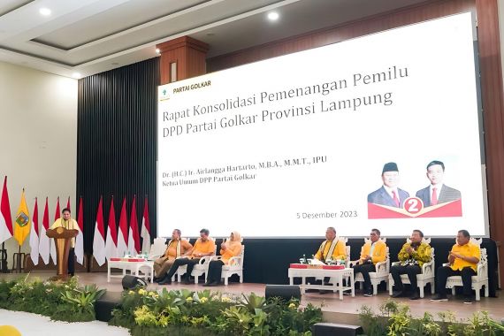 Airlangga Intruksikan Golkar Lampung Menangkan Prabowo-Gibran - JPNN.COM
