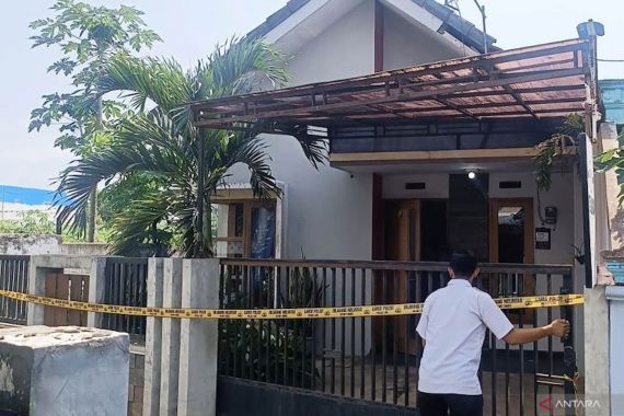 Heboh Ayah, Istri, dan Anak Tewas di Malang, Diduga Bunuh Diri - JPNN.COM
