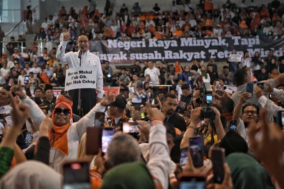 Baca Pesan Unik Warga Riau, Anies Kembali Ingatkan Coblos Partai Pengusung - JPNN.COM
