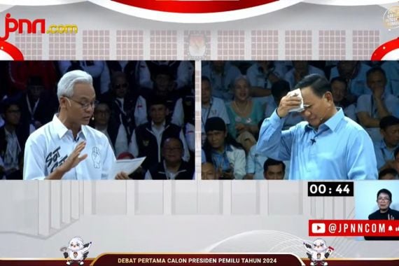 Pertanyaan Ganjar ke Prabowo soal Pelanggaran HAM Mewakili Perasaan Keluarga Korban - JPNN.COM