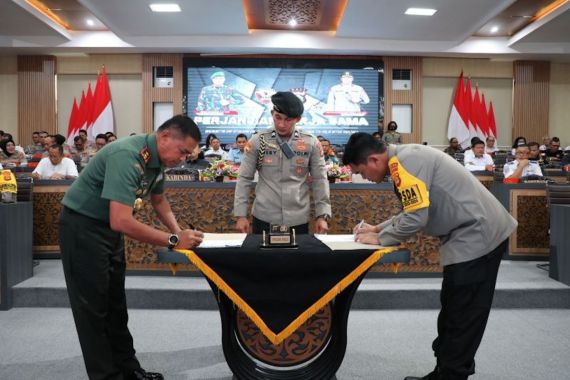 Kodam Udayana Menyiapkan 5.580 Prajurit TNI untuk Pengamanan Nataru dan Pemilu - JPNN.COM