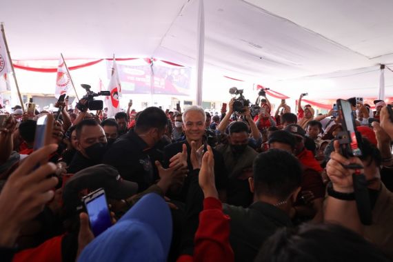 3.000 Nelayan & Petani Bekasi Dukung Ganjar Turunkan Harga Pangan sekalian Buka Lapangan Kerja - JPNN.COM